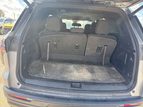 Used 2024 Chevrolet Traverse LS image 15