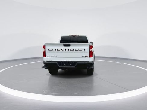 Used 2024 Chevrolet Silverado 1500 ZR2 w/ Technology Package AWD/4WD image 10
