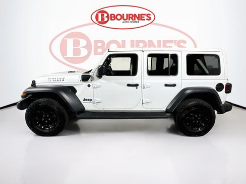 Used 2023 Jeep Wrangler Unlimited w/ Cold Weather Group AWD/4WD image 7