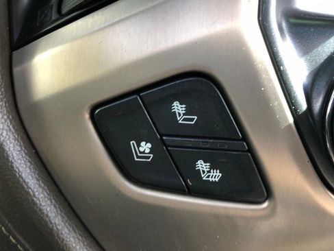 Used 2016 GMC Sierra 2500 Denali w/ Duramax Plus Package image 31