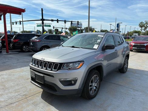 Used 2020 Jeep Compass Latitude AWD/4WD image 6