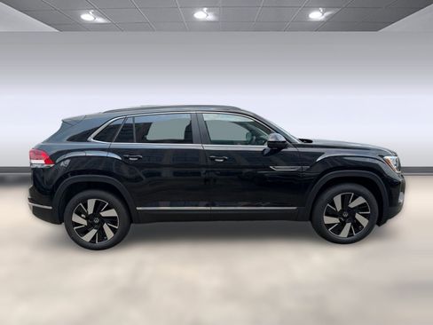 New 2026 Volkswagen Atlas Cross Sport SEL AWD/4WD image 8