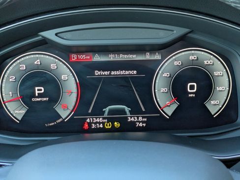 Used 2023 Audi Q8 Prestige w/ Prestige Package image 15