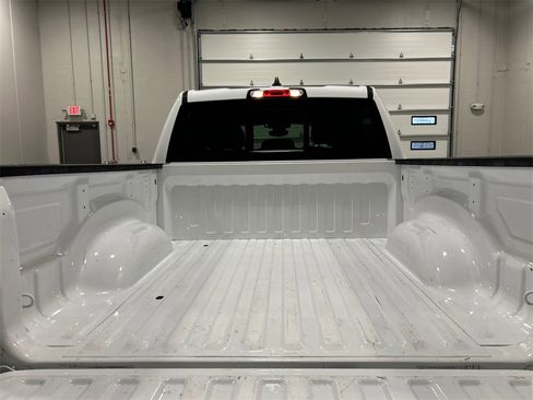 Used 2024 RAM 1500 Big Horn image 34