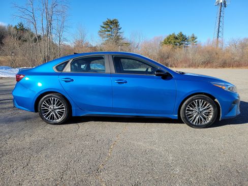 Used 2023 Kia Forte GT-Line w/ GT-Line Premium Package image 4