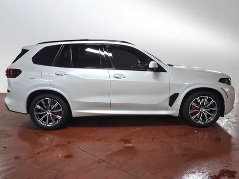 Used 2026 BMW X5 xDrive50e w/ M Sport Package image 2