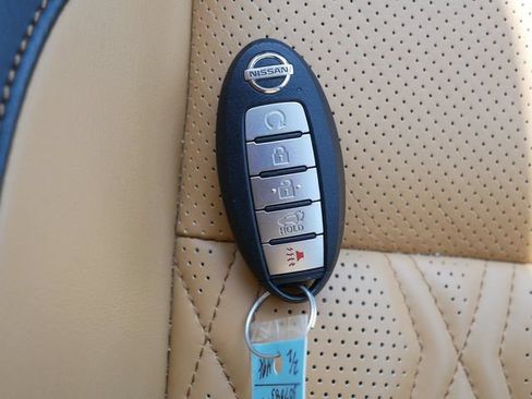 Used 2021 Nissan Rogue Platinum AWD/4WD image 35
