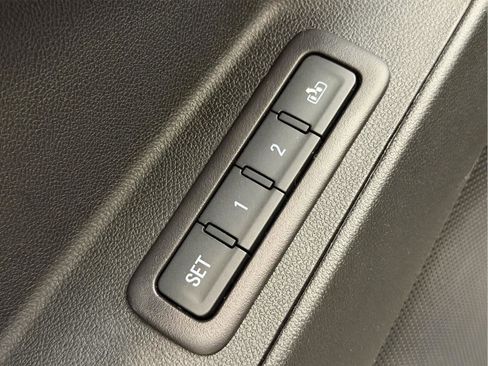 Certified 2021 Chevrolet Equinox Premier image 44