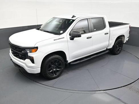 Used 2024 Chevrolet Silverado 1500 Custom w/ Turbomax Blackout Package RWD image 12