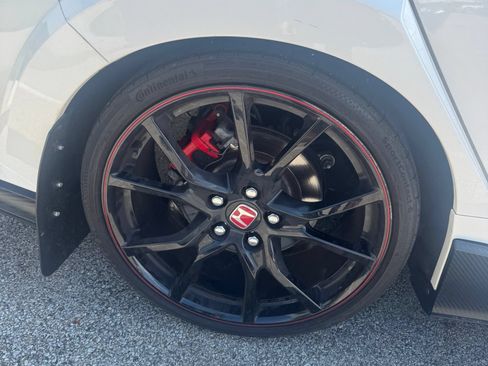 Used 2021 Honda Civic Type R image 5