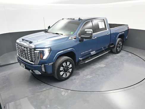 Used 2024 GMC Sierra 2500 Denali w/ Denali Reserve Package image 29