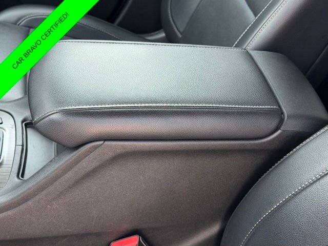 Certified 2023 GMC Acadia SLT FWD image 34
