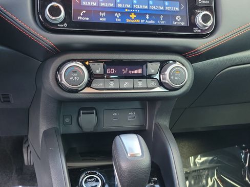 Certified 2025 Nissan Versa SR w/ Trunk Package image 27