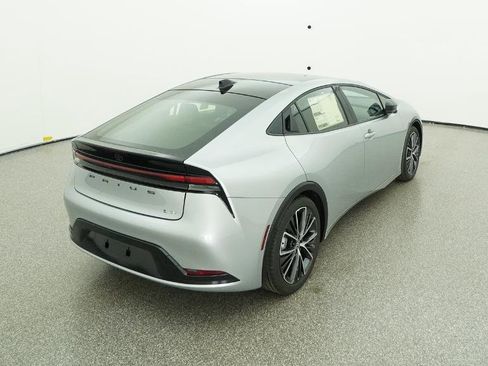 New 2026 Toyota Prius Limited FWD image 10
