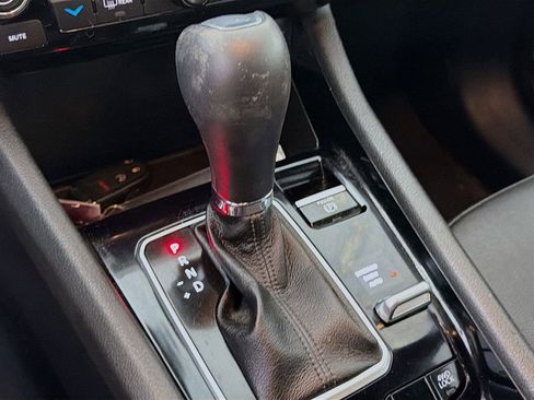 Used 2025 Jeep Compass Latitude w/ Altitude Special Edition image 19