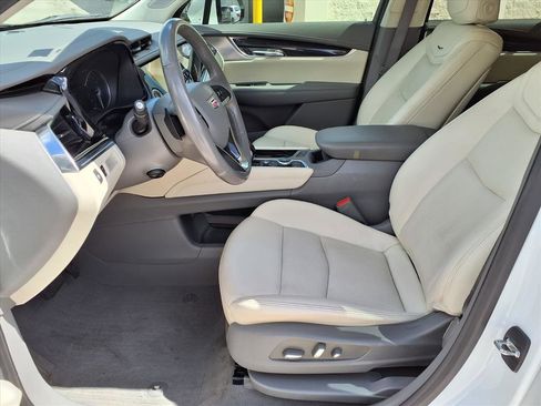 Certified 2023 Cadillac XT6 Premium Luxury image 20