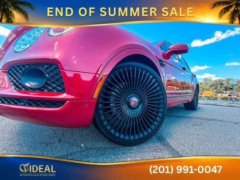 Used 2017 Bentley Bentayga AWD/4WD image 47