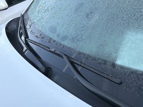 Used 2024 Jeep Grand Cherokee Limited image 11