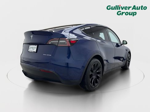 Used 2021 Tesla Model Y Long Range AWD/4WD image 8
