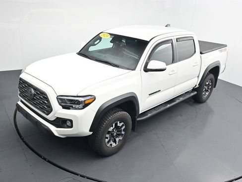 Used 2023 Toyota Tacoma TRD Off-Road AWD/4WD image 26