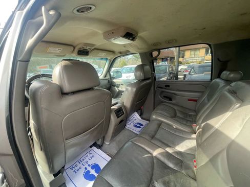 Used 2006 Chevrolet Suburban LTZ w/ Preferred Equipment Group image 6
