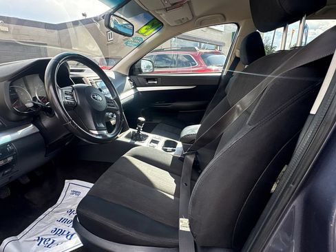 Used 2013 Subaru Outback 2.5i Premium AWD/4WD image 18