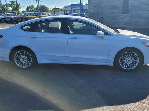 Used 2015 Ford Fusion SE w/ Equipment Group 202A FWD image 14
