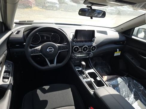 New 2025 Nissan Sentra SV w/ All-Weather Package image 5