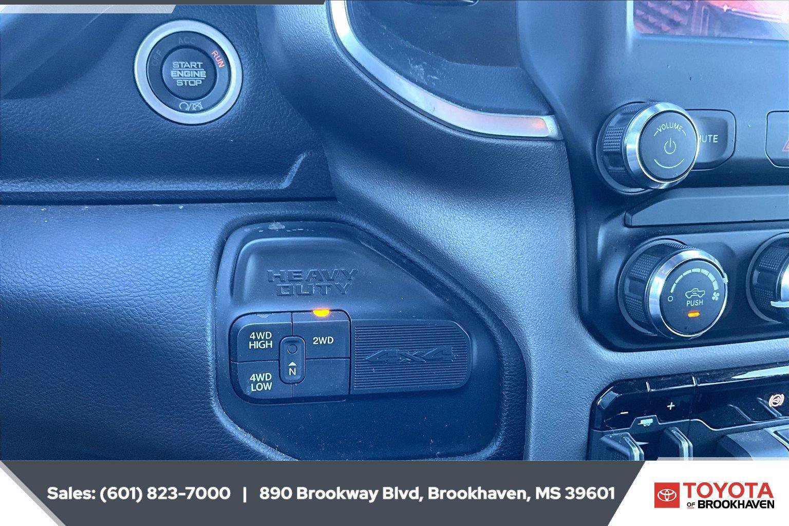 Used 2024 RAM 2500 Big Horn AWD/4WD image 22
