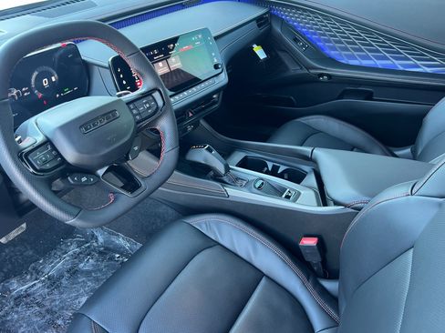 New 2024 Dodge Charger R/T w/ Plus Group image 8