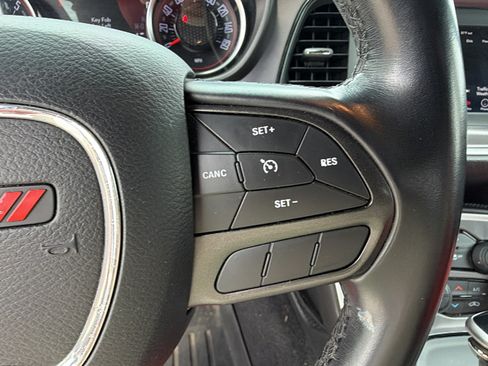 Used 2020 Dodge Challenger SXT RWD image 26