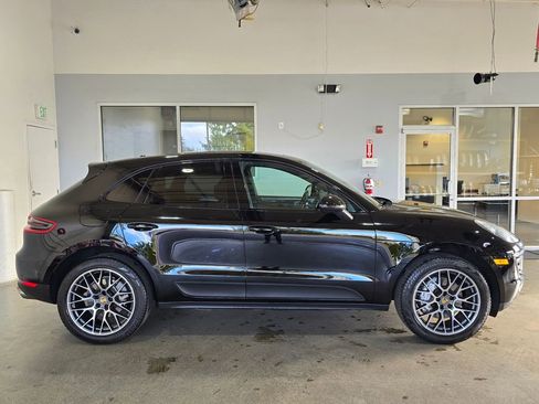 Used 2018 Porsche Macan S image 4