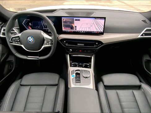 Certified 2025 BMW i4 eDrive40 w/ Premium Package image 15