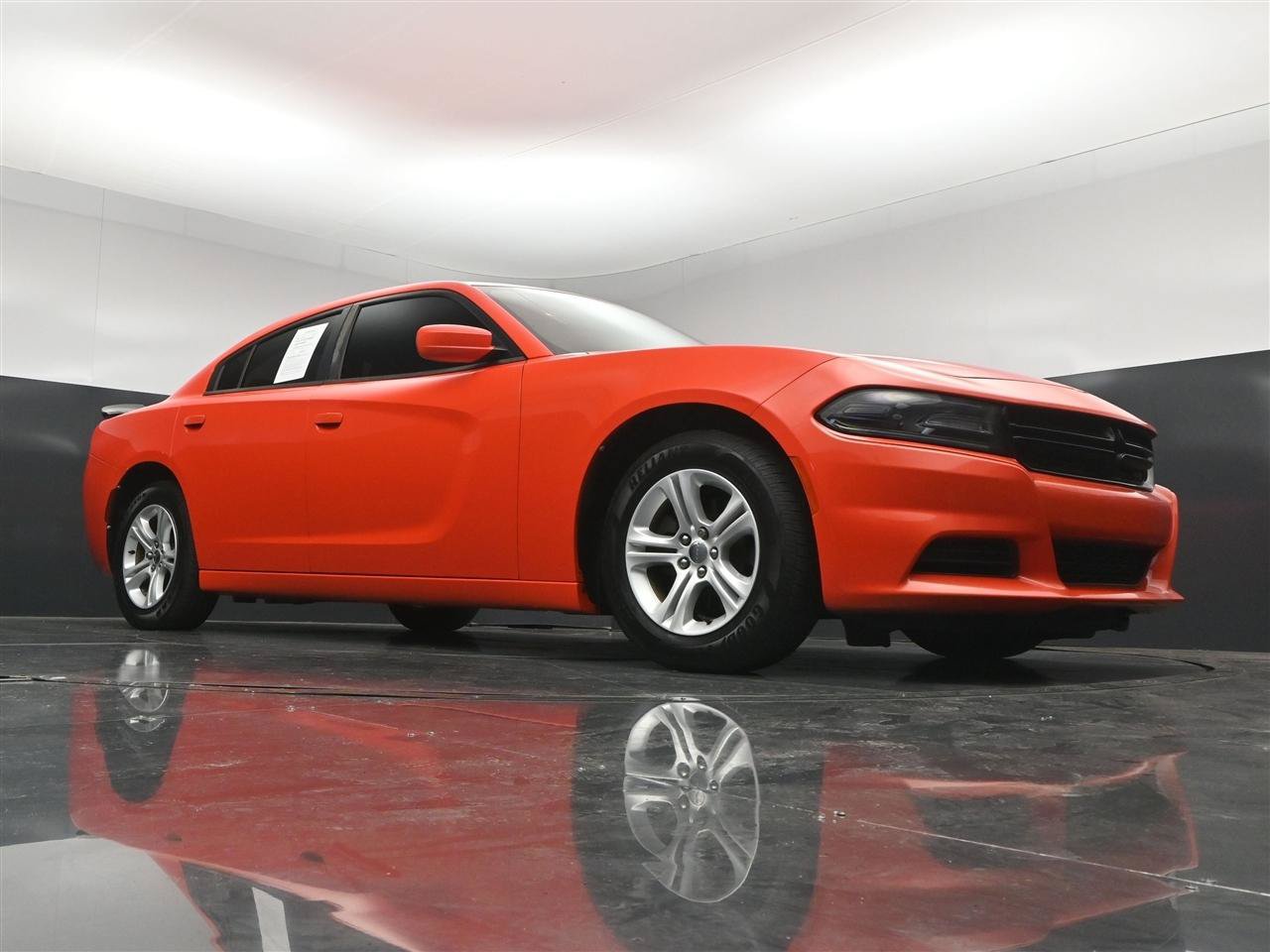 Used 2018 Dodge Charger SXT RWD image 29