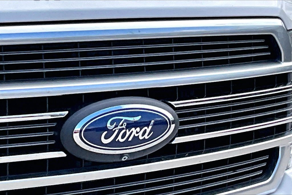 Used 2019 Ford F150 Limited w/ Trailer Tow Package AWD/4WD image 11