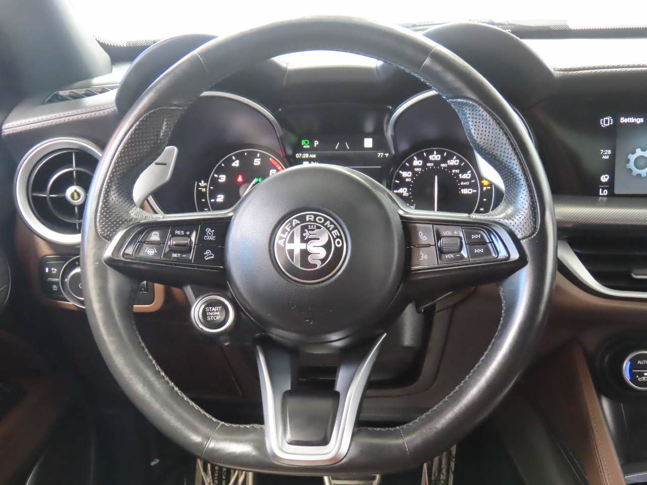 Used 2021 Alfa Romeo Stelvio Ti Sport AWD/4WD image 10
