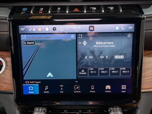 Used 2023 Jeep Grand Cherokee Summit w/ Luxury Tech Group V AWD/4WD image 21