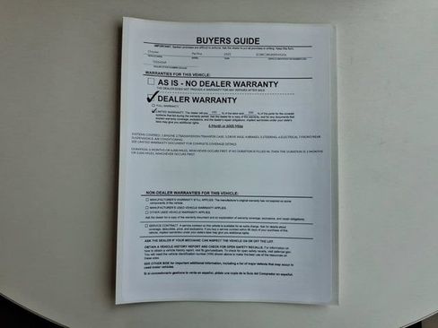 Used 2025 Chrysler Pacifica Select FWD image 33