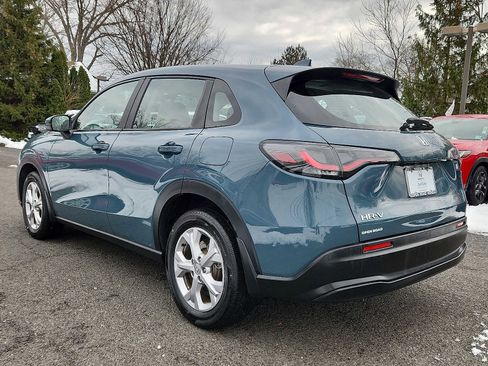 Certified 2023 Honda HR-V LX image 4