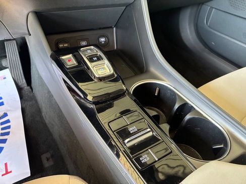 Used 2023 Hyundai Sonata SEL FWD image 12
