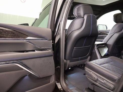 New 2026 Cadillac Escalade IQL Luxury image 28