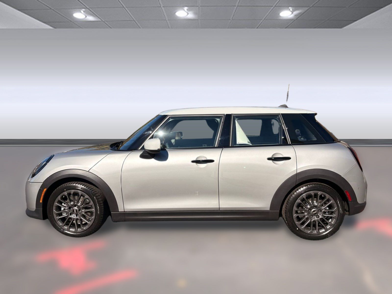Used 2026 MINI Cooper 4-Door Hardtop FWD image 2