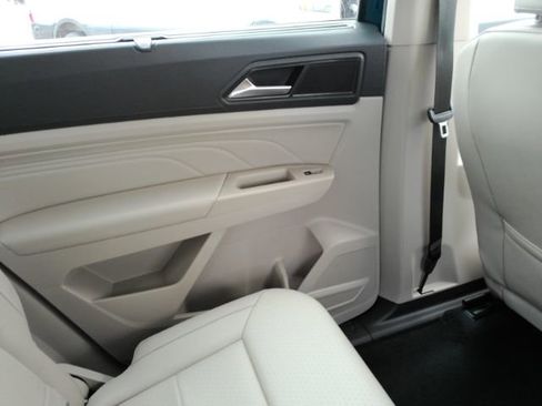 Used 2021 Volkswagen Atlas SE w/ Panoramic Sunroof Package FWD image 31