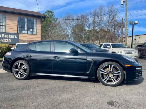 Used 2016 Porsche Panamera 4 Edition image 3