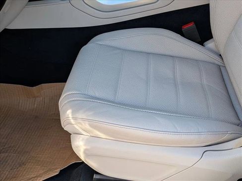 New 2026 Mercedes-Benz GLS 450 4MATIC image 4