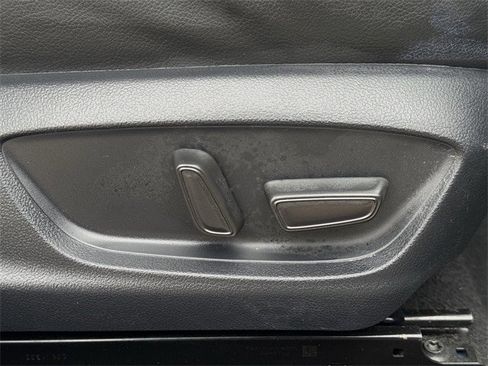 Used 2023 Toyota Camry XSE image 29