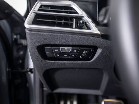 Used 2025 BMW M2 w/ Lighting Package image 34