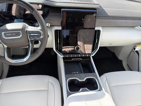 New 2026 GMC Acadia Denali image 28