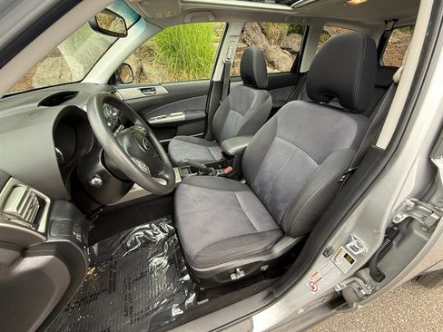 Used 2010 Subaru Forester 2.5X Premium image 11