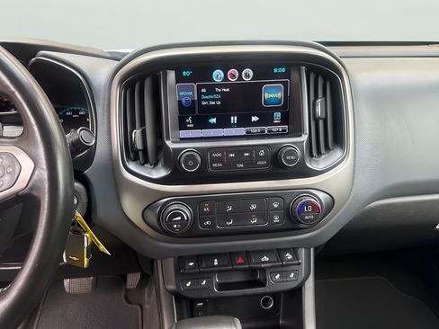 Used 2015 Chevrolet Colorado Z71 AWD/4WD image 25